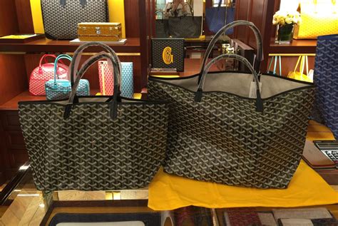 goyard saint louis tote pm vs gm|Goyard bag online store.